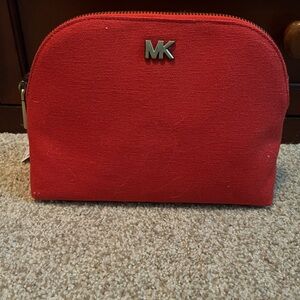MICHAEL MICHAEL KORE CLUTCH BAG!